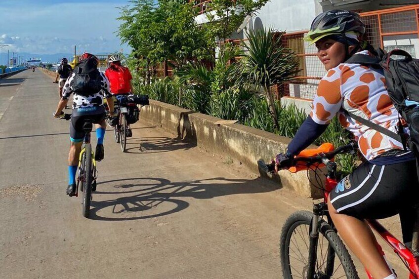 Moalboal to Cebu Cycling Tour with Turtle & Sardine Snorkeling
