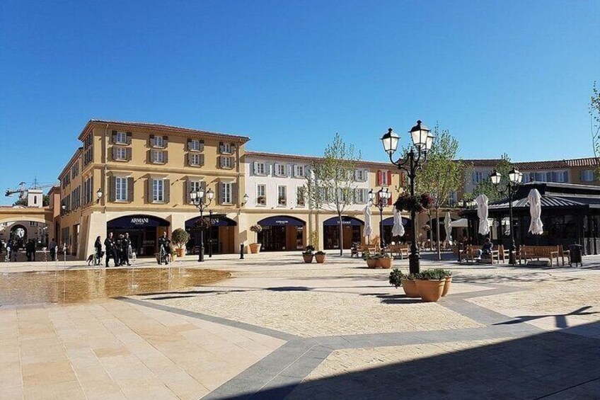Private Transfer from Marseille to Provence Designer Outlet