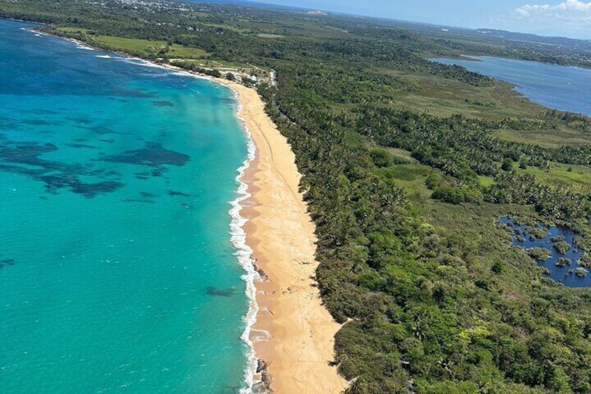 Private 25-Minute Helicopter Tour Across Puerto Rico