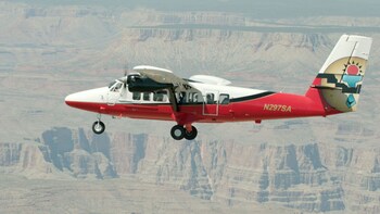 Grand Canyon Aeroplane Tour with Open-Top Hummer Ride