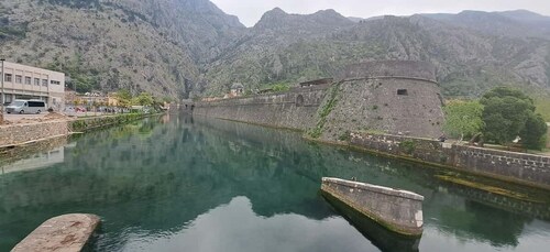 Excursión de un día para grupos pequeños desde Dubrovnik a Montenegro