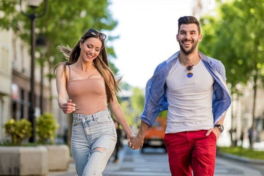 Mendoza Elegance: Romantic Retreat Walking Tour