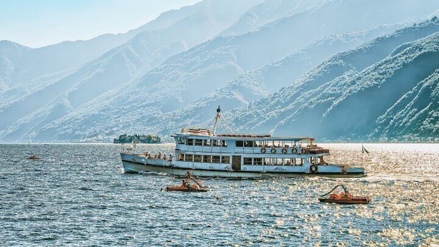 Join a boat cruise along the lake