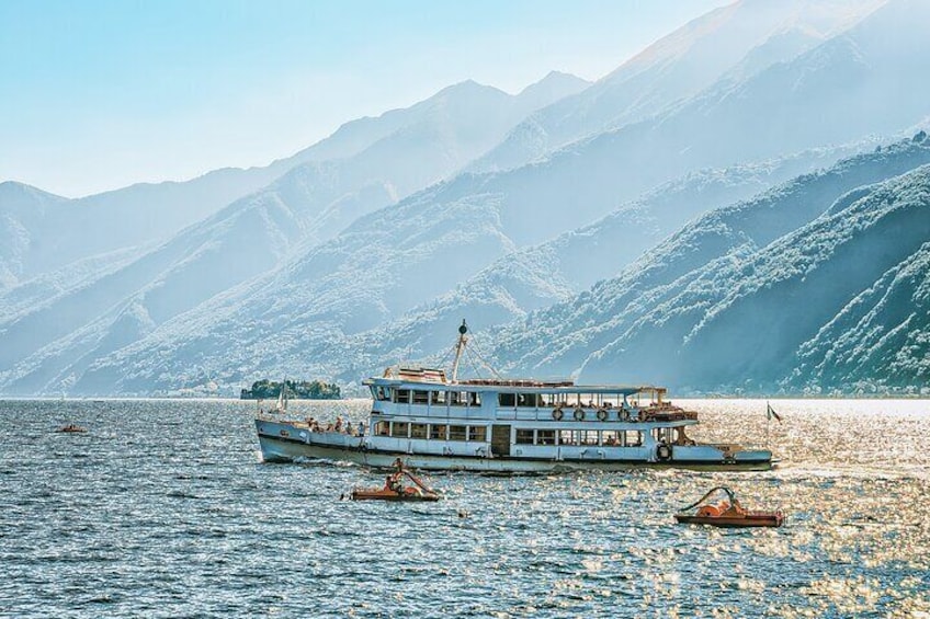 Join a boat cruise along the lake