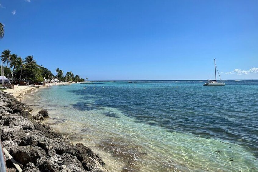 Full Day Private Boat Tour to the Lagoon of Guadeloupe