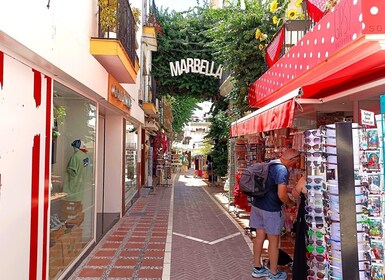 Marbella: recorrido privado a pie