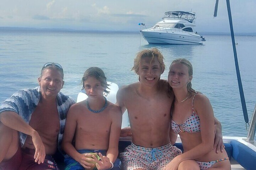 Relaxing Sunset Cruise Jaco Coastline