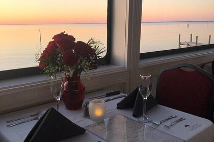 3 Hour Sunset Valentine Dinner Cruise in Miramar Beach