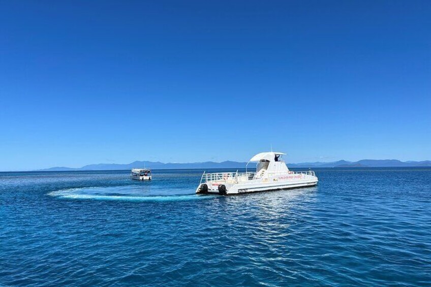 Semi Sub & Glass Bottom Boat Tours