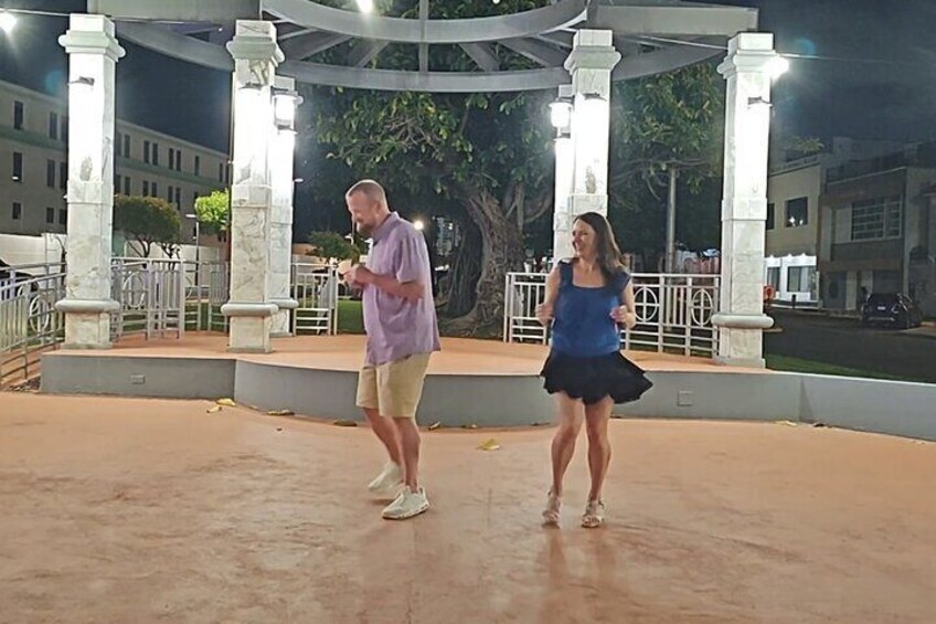 Monumental Salsa Class in Old San Juan (Beginners)
