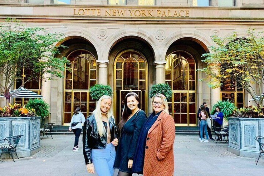 90 min NYC Private Gossip Girl Pedicab Tour 