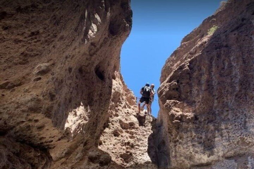 Half-Day Rappelling Trek in Garganta del Diablo, Mendoza