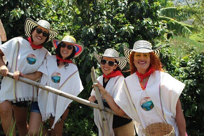 Coffee tour in Medellín with tastings and transportation