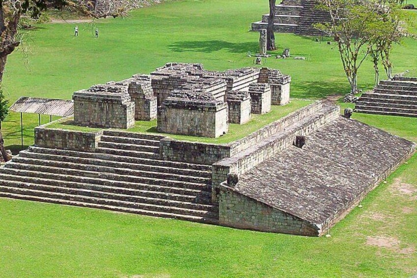 Ball court Copán honduras.