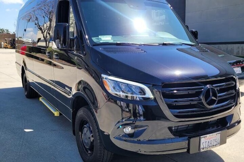 Sprinter Outside, Come with white or black