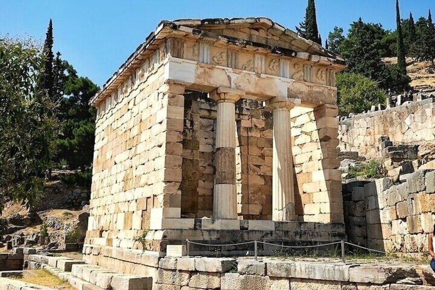  Private Full Day Tour in Delphi