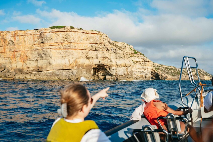 Picture 7 for Activity Palma Bay: 1-Hour Speedboat Adventure