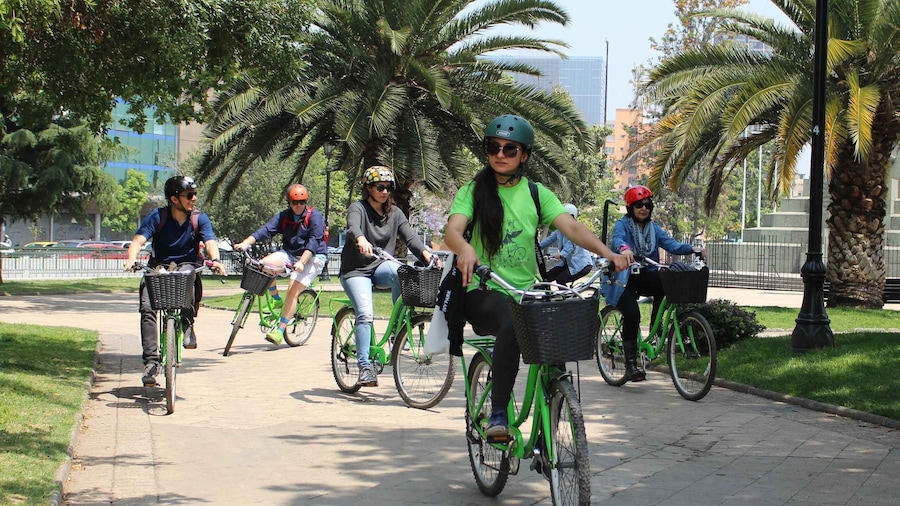 Santiago: Markets Bike Tour