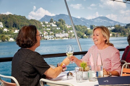 Lake Lucerne 1st Class Cruise with 3-course Gourmet Lunch