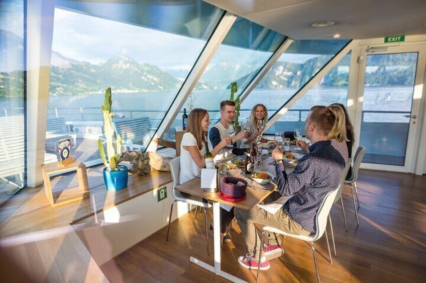 Lake Lucerne 1st Class Cruise with 3-course Gourmet Lunch