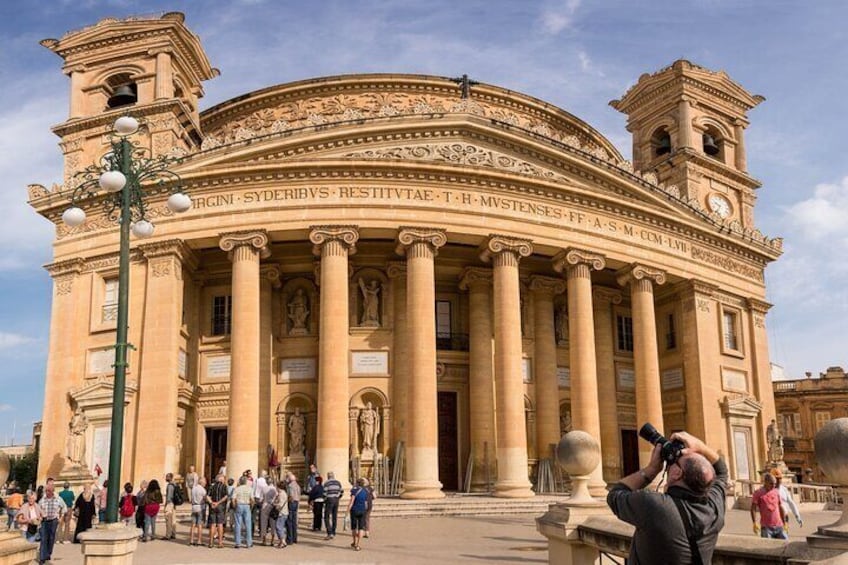 City Highlights Tour of Mosta with Buffet Lunch