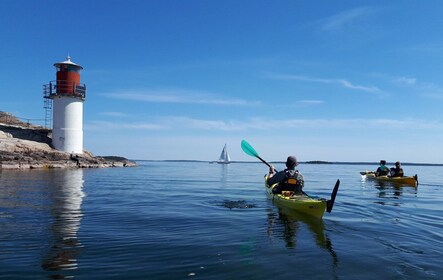 Stockholm : aventure d'une journée en kayak dans l'archipel