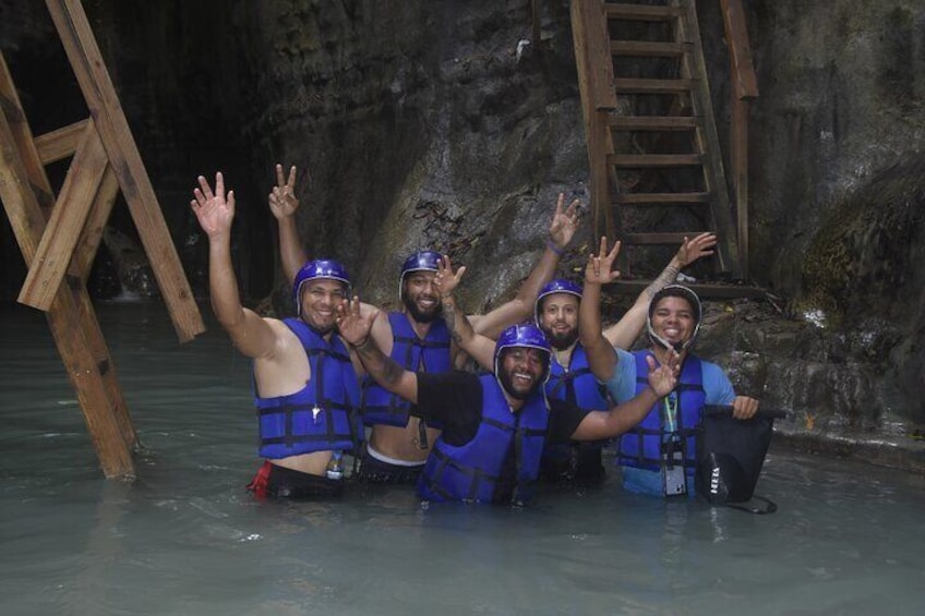 Tour to 7Waterfalls in Damajagua with Zip Line and Lunch Included