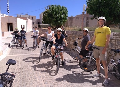 Geführte E-Bike-Tour zur Myli-Schlucht mit Mittagessen