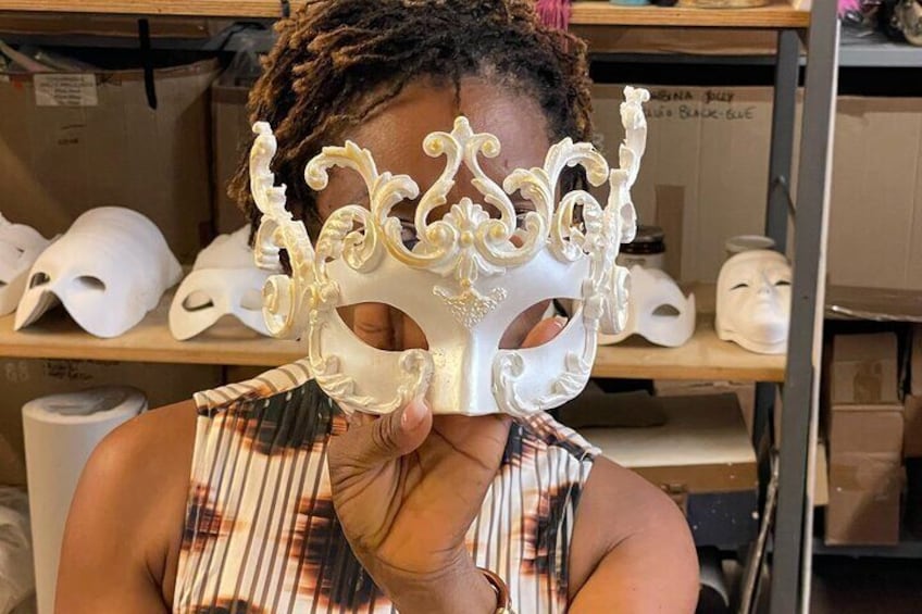 90 Minutes Guided Venetian Mask Crafting Activity in Venezia