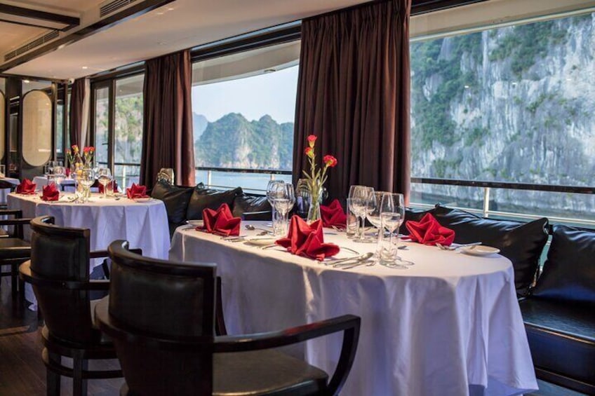 Scarlet Pearl Cruise – 5 Star Luxury Halong Bay Cruise 3 Days