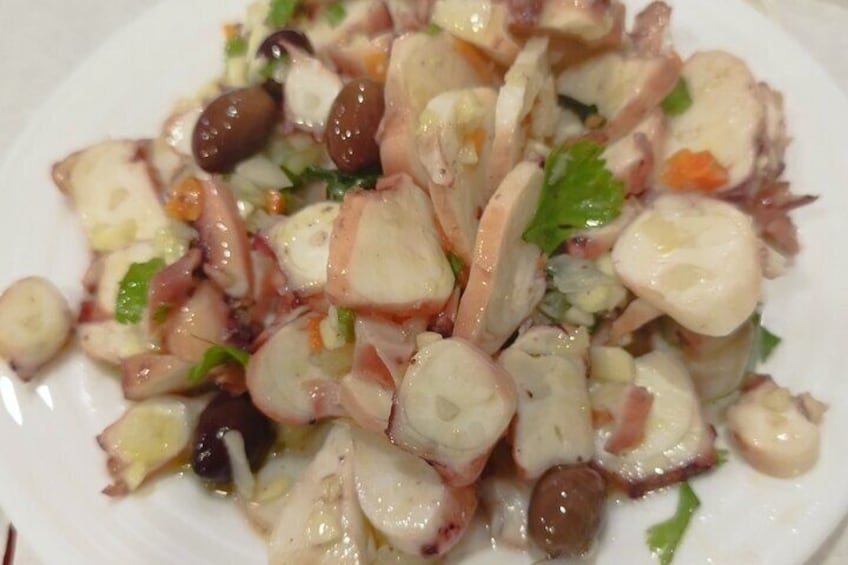 Private Food Tasting Experience in Lisbon with Licensed Guide
