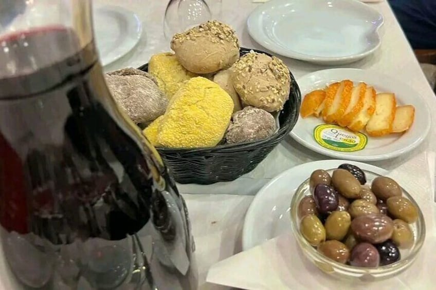 Private Food Tasting Experience in Lisbon with Licensed Guide