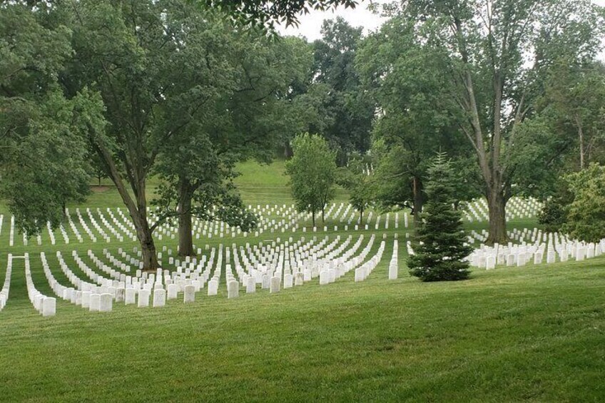 Private Arlington Cemetery Tour: Explore with a Local Expert