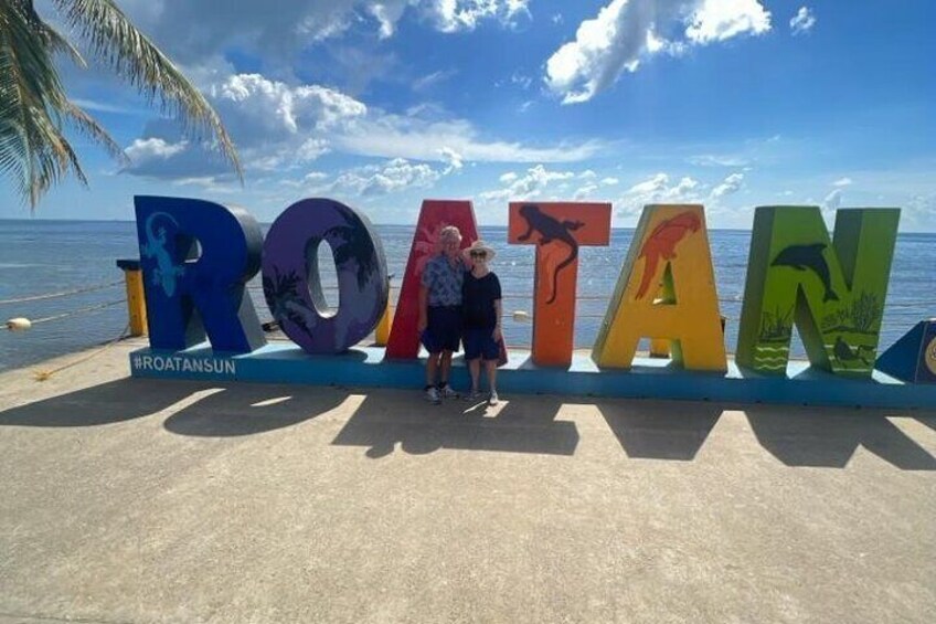 Private Tour on Roatán Beach Chocolate and Rum Factory