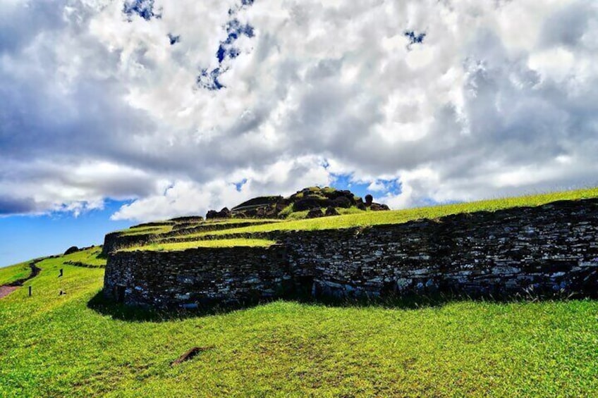 2 Days Highlights Tour in Easter Island Moai and Nature