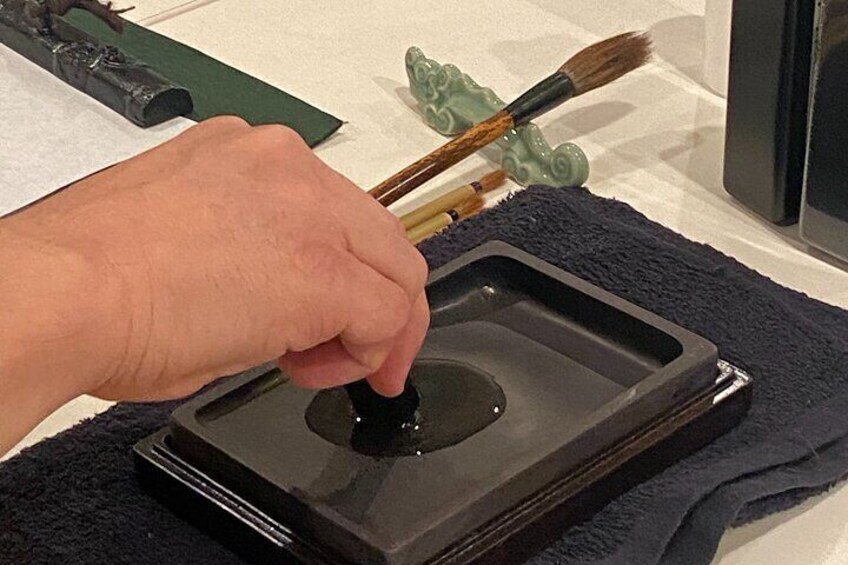 Japanese Calligraphy Experience in Osaka