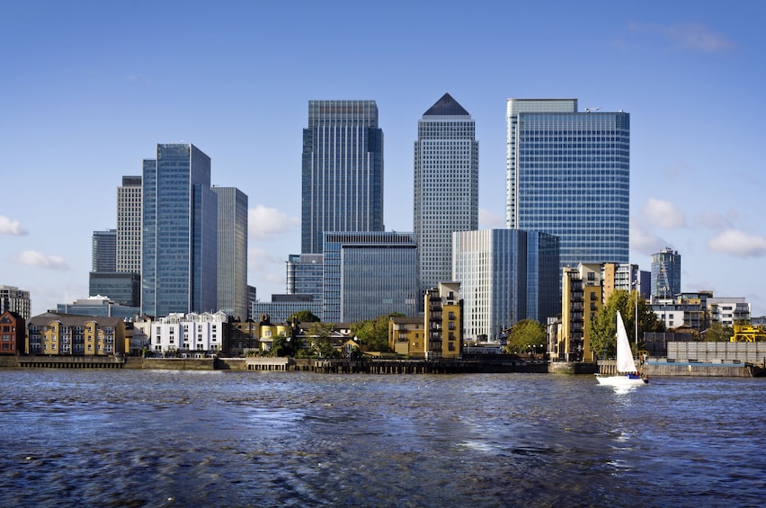 London Financial Districts Guided Tour with Thames Cruise