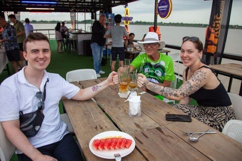 Phnom Penh Sunset Cruise Tour: Freeflow Beers & BBQ buffet