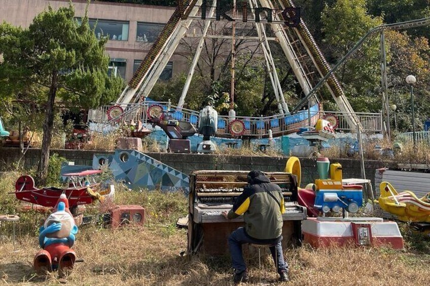 K Drama Tour Yongma Land Abandoned Theme Park