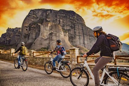 Meteora Sunset Tour en bicicletas eléctricas