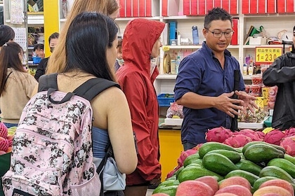 Taiwanese Cooking Class with Traditional Market Tour