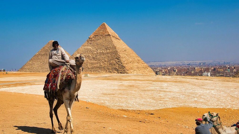 From Port  Said : Day Tour to Giza Pyramids & Sakkara