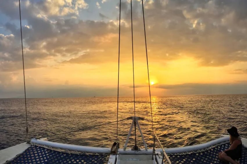 Premium Sunset Sail with Dinner from Ka'anapali Beach 