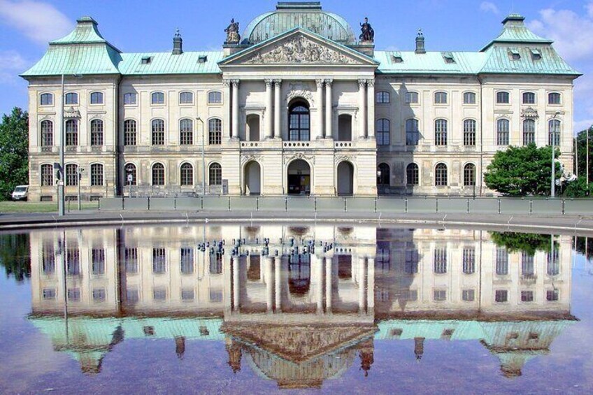 2 Hour Historical Walking Tour in Dresden 