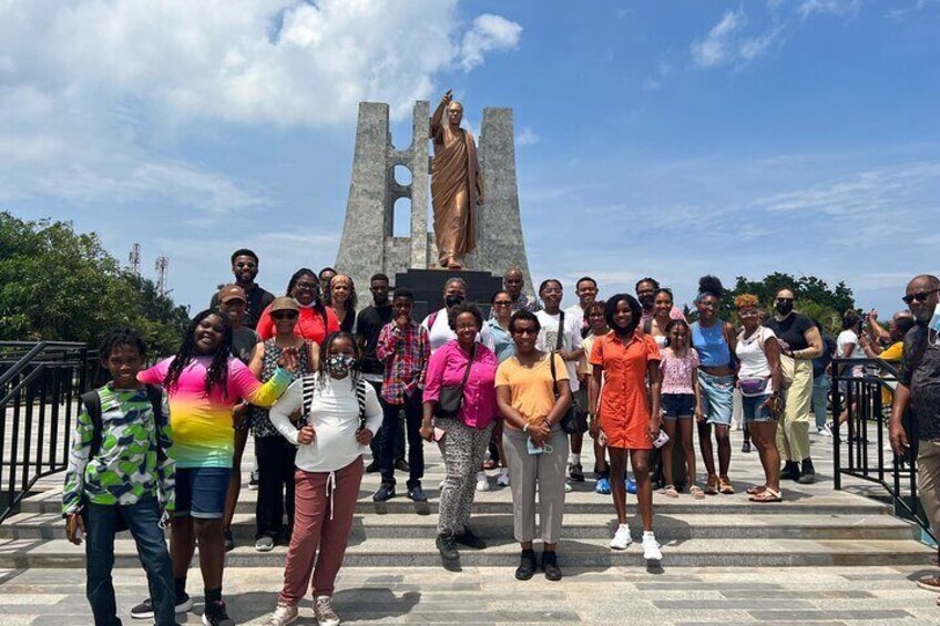 Accra City Tour, explore the history, monuments local flavors. 