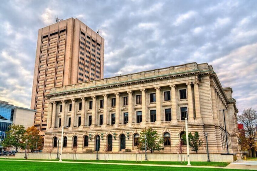 Heritage and Historical Landmarks Walking Tour in Cleveland