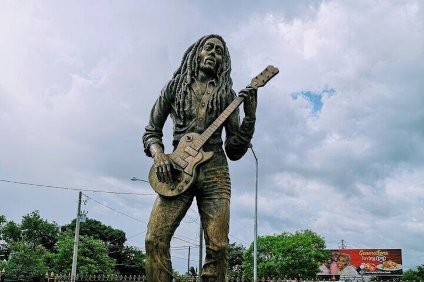 Private Musical Tour at Bob Marley Studios in Kingston