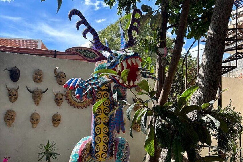 Half-Day Tour to Monte Albán and Alebrijes Workshop Museum