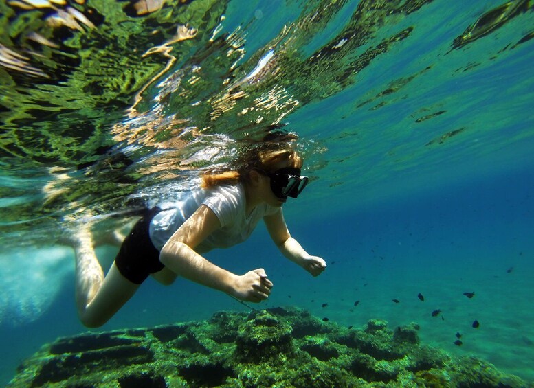 Omiš: Kayaking and Snorkeling Tour