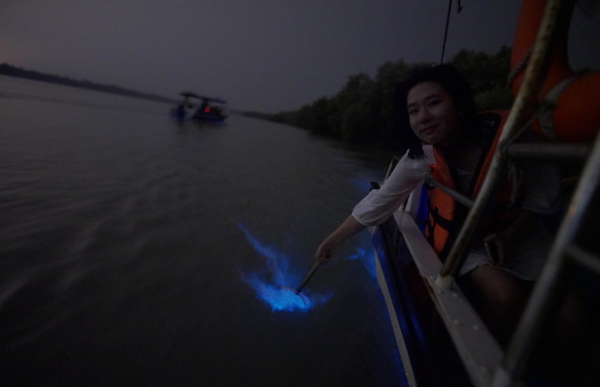 Blue Tears Experience with Boat Cruise at Kuala Selangor